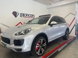 Gris / plata Usado 2014 Porsche Cayenne SUV | 34.900 € (Caro)