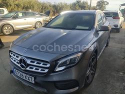 Gris / plata Usado 2019 Mercedes GLA200 SUV | 25.990 € (Precio justo)