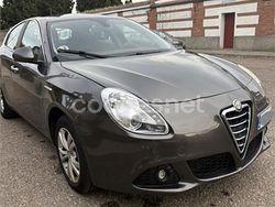 Marrón Usado 2011 Alfa Romeo Giulietta Distinctive Utilitario | 5100 € (Precio justo)