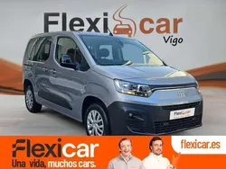 Amarillo Usado 2023 Fiat Doblò Monovolumen | 17.390 €