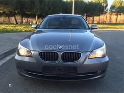 Gris / plata Usado 2008 BMW 530 Familiar | 8200 € (Caro)