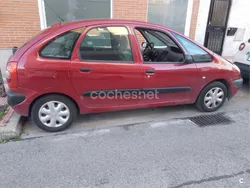 Rojo Usado 2004 Citroën Xsara Picasso Monovolumen | 3700 € (Precio justo)