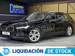 Negro Usado 2021 Volvo V90 Momentum Familiar | 33.990 €