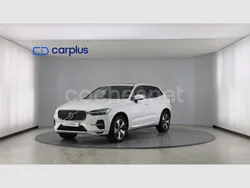 Crystal white metalizado Usado 2023 Volvo XC60 Plus SUV | 49.790 € (Un poco caro)
