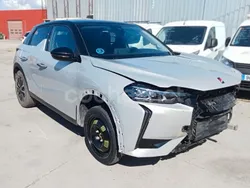 Gris / plata Usado 2024 DS Automobiles DS3 Opera SUV | 13.900 €