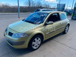 Verde Usado 2003 Renault Mégane II Dynamique Berlina | 3900 € (Un poco caro)