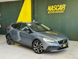 Gris / plata Usado 2018 Volvo V40 Berlina | 15.900 € (Precio justo)