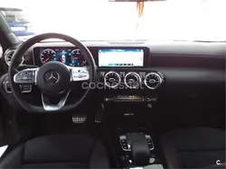 Gris / plata Usado 2019 Mercedes A180 Berlina | 24.000 € (Precio justo)