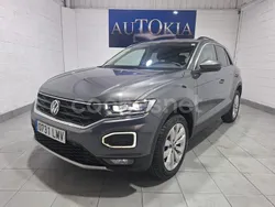Gris / plata Usado 2021 VW T-Roc Advance SUV | 21.700 € (Precio justo)