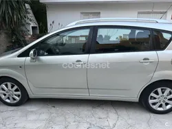 Gris / plata Usado 2006 Toyota Corolla Verso Luna Monovolumen | 2900 € (Precio justo)