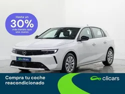 Blanco Usado 2023 Opel Astra Edition Berlina | 16.990 € (Buen precio)