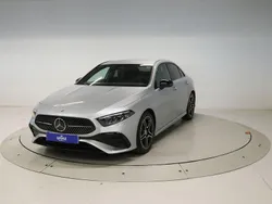Plata Nuevo 2025 Mercedes A180 Berlina | 40.000 € (Un poco caro)