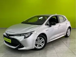 Gris / plata Usado 2021 Toyota Corolla Active Berlina | 22.800 € (Precio justo)