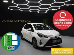 Blanco Usado 2019 Toyota Yaris Hybrid Active Utilitario | 11.999 €