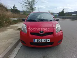 Rojo Usado 2011 Toyota Yaris Live Berlina | 6100 € (Precio justo)
