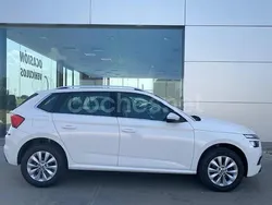 Blanco Usado 2021 Skoda Kamiq Ambition SUV | 14.990 € (Precio justo)