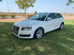 Blanco Usado 2010 Audi A3 Sportback Ambiente Berlina | 6999 € (Buen precio)