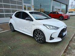 Blanco Usado 2021 Toyota Yaris Hybrid Plus Berlina | 22.300 € (Caro)