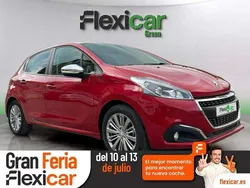 Rojo Usado 2019 Peugeot 208 Active Utilitario | 8890 € (Super precio)