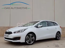 Blanco Usado 2017 Kia Ceed Sportswagon Familiar | 15.980 € (Un poco caro)