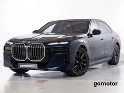 Azul Usado 2023 BMW i7 Comfort Edition Berlina | 88.975 €