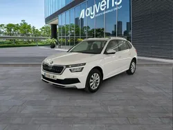 Blanco Usado 2022 Skoda Kamiq Ambition SUV | 18.900 € (Precio justo)
