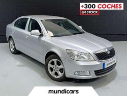 Plateado Usado 2013 Skoda Octavia Ambition Utilitario | 9740 € (Precio justo)