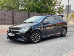 Negro Usado 2010 Opel Astra GTC Berlina | 3250 € (Precio justo)