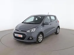 Gris Usado 2015 Hyundai i10 Basis Utilitario | 7299 € (Precio justo)
