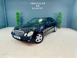 Azul Usado 2003 Mercedes E270 Avantgarde Berlina | 4499 € (Precio justo)