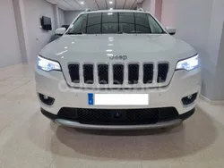 Blanco Usado 2019 Jeep Cherokee Limited SUV | 23.900 € (Un poco caro)