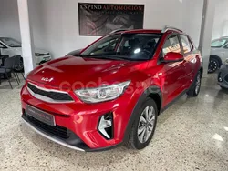 Rojo Usado 2022 Kia Stonic SUV | 14.990 € (Buen precio)