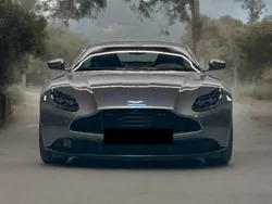 Gris Usado 2020 Aston Martin DB11 Coupe | 143.900 €