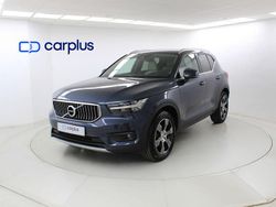Negro (sólido) Usado 2020 Volvo XC40 Momentum SUV | 26.440 € (Precio justo)