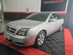 Gris / plata Usado 2004 Opel Vectra Comfort Berlina | 4190 € (Un poco caro)