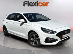 Blanco Usado 2021 Hyundai i30 Berlina | 15.490 € (Precio justo)
