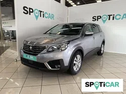 Gris Usado 2020 Peugeot 5008 Active Monovolumen | 20.700 € (Un poco caro)