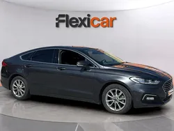 Gris Usado 2019 Ford Mondeo Titanium Berlina | 13.260 €
