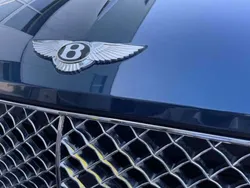 Azul Usado 2023 Bentley Continental GT Coupe | 275.000 € (Precio justo)