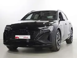 Negro Usado 2024 Audi Q8 e-tron S-Line SUV | 61.300 €