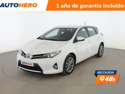 Blanco Usado 2014 Toyota Auris Hybrid Active Berlina | 13.999 €