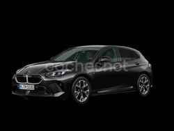 Negro Usado 2024 BMW 120 Comfort Edition Utilitario | 38.900 €