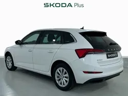 Blanco Usado 2024 Skoda Scala Utilitario | 18.050 € (Buen precio)