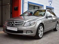 Beige Usado 2009 Mercedes C280 Avantgarde Berlina | 16.990 €
