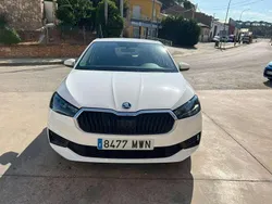 Blanco Usado 2024 Skoda Fabia Style Utilitario | 16.000 € (Precio justo)