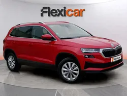 Rojo Usado 2023 Skoda Karoq Ambition SUV | 20.890 € (Buen precio)