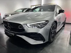 Gris / plata Usado 2025 Mercedes CLA200 Berlina | 37.990 € (Super precio)