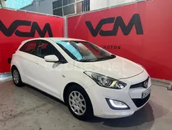 Blanco Usado 2012 Hyundai i30 Berlina | 4990 € (Precio justo)