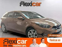 Beige Usado 2022 Kia Ceed 2 Berlina | 14.990 € (Precio justo)