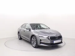 Gris / plata Nuevo 2025 Skoda Octavia Berlina | 33.400 € (Un poco caro)